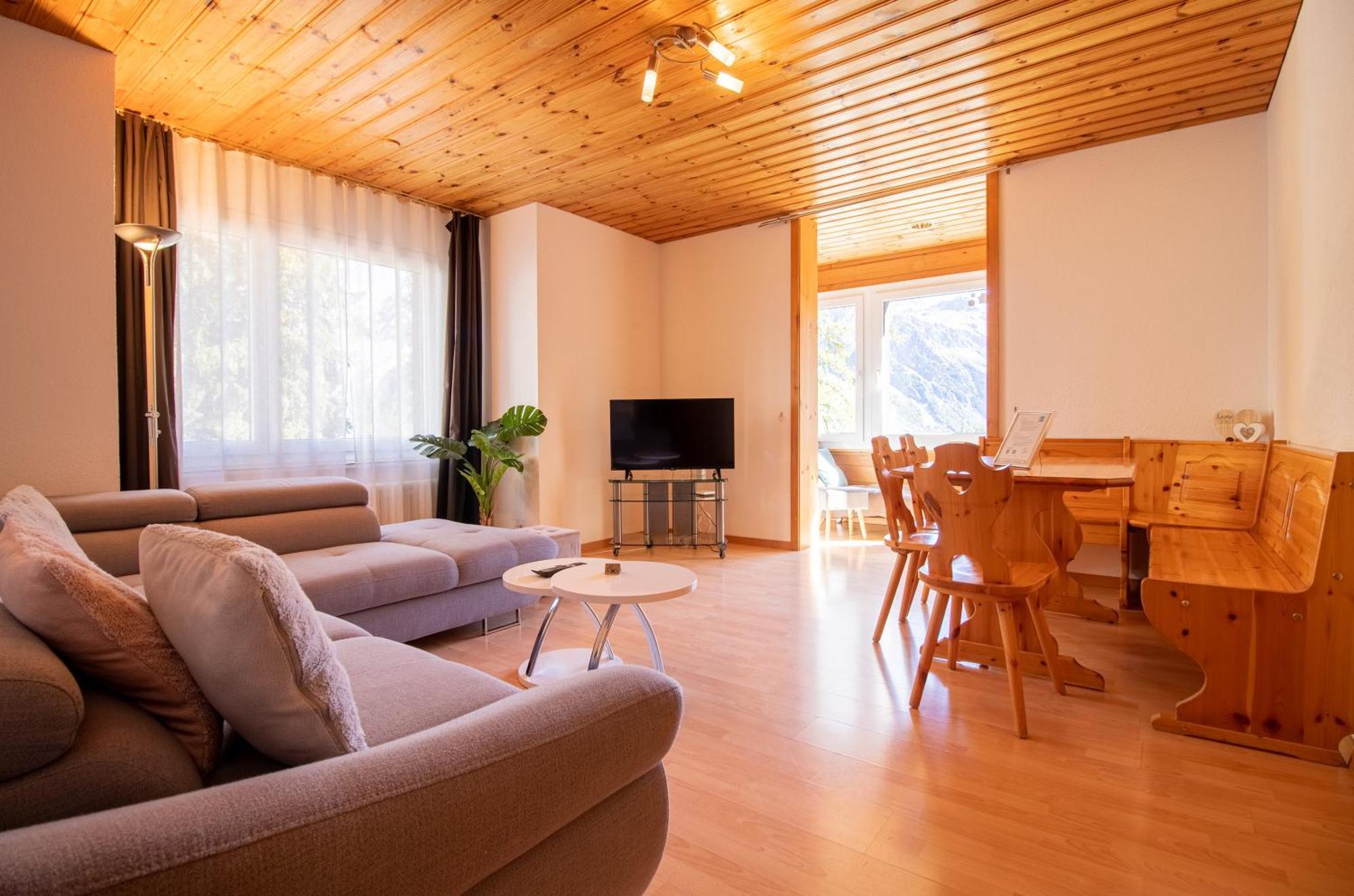 Miraflor Carmen -
